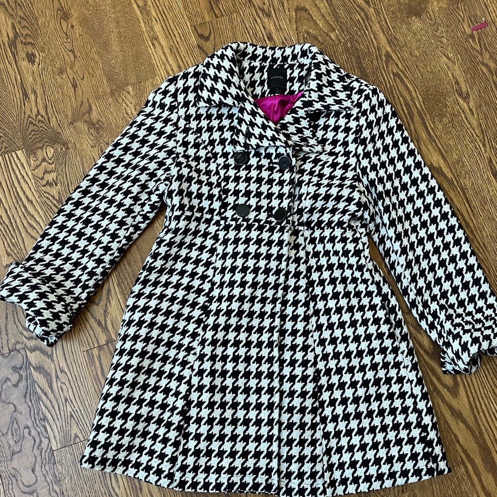 Stylish Houndstooth EXPRESS Coat